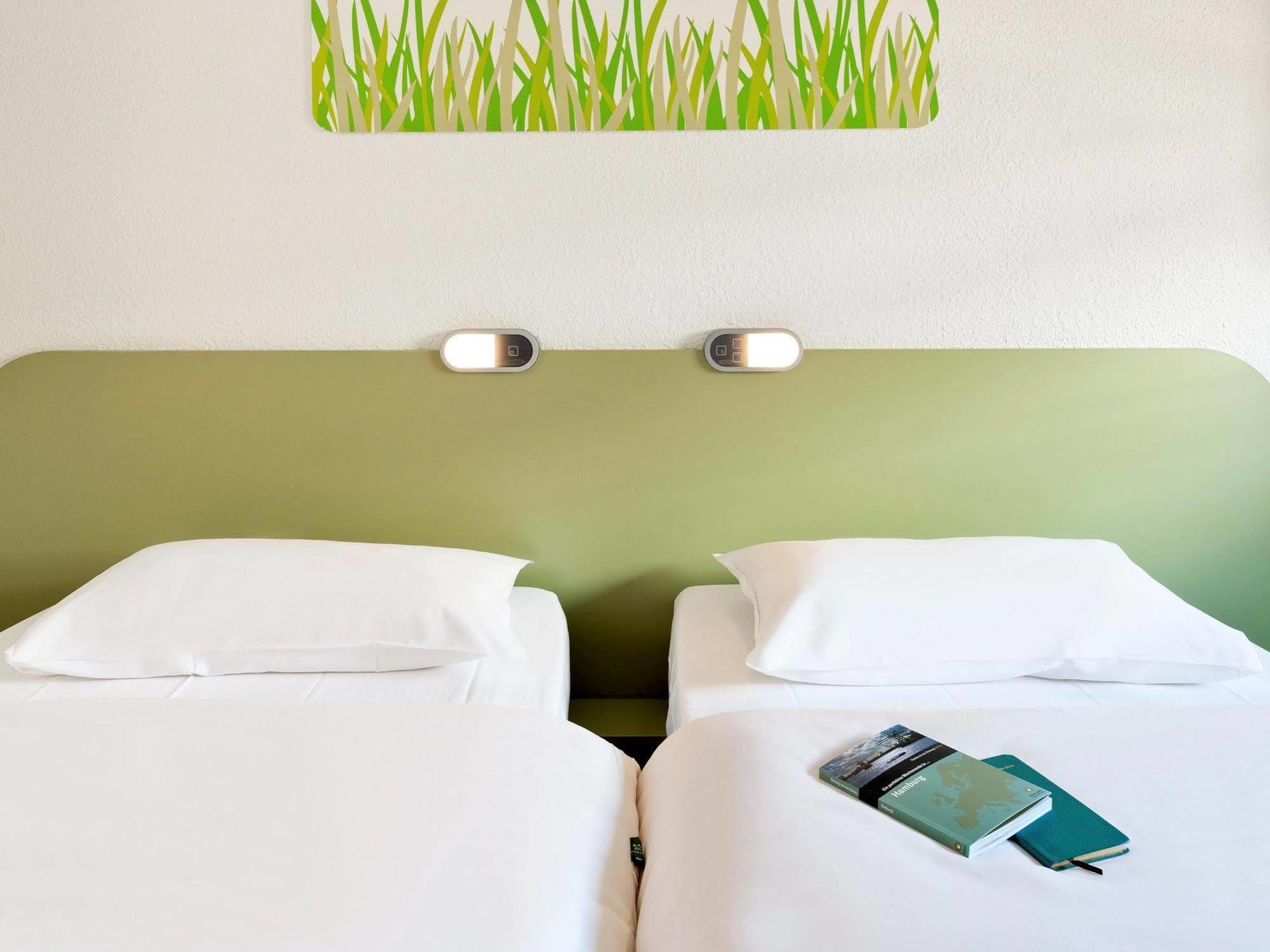 Ibis Budget Saint-Maurice Luaran gambar